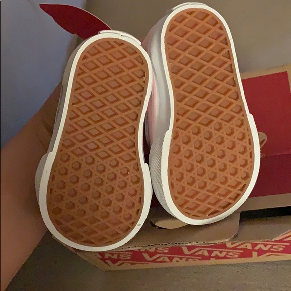 Infant vans - Picture 5 of 5